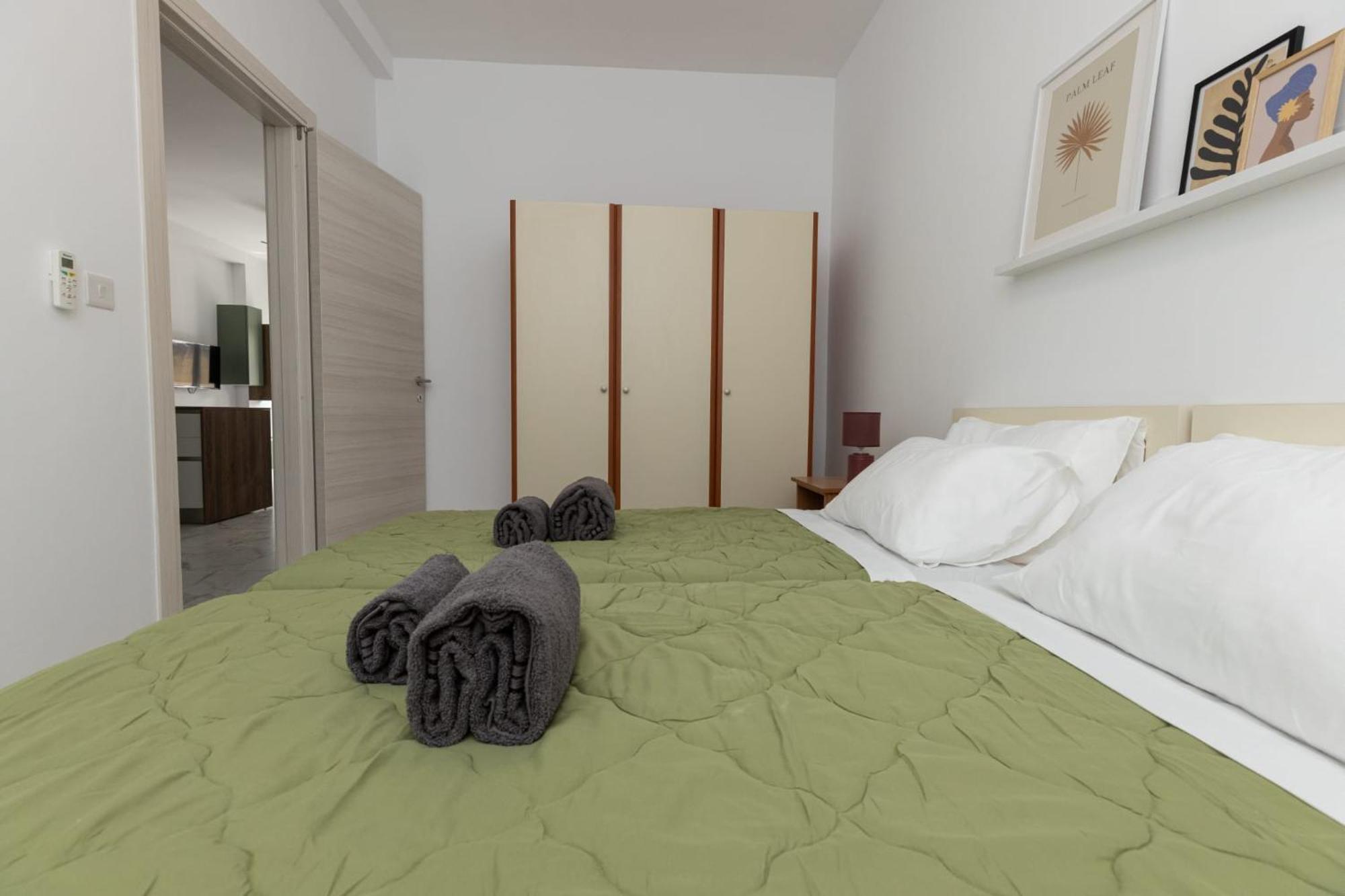Bordino 2 Bedroom Apartment เซนต์พอลส์เบย์ ภายนอก รูปภาพ