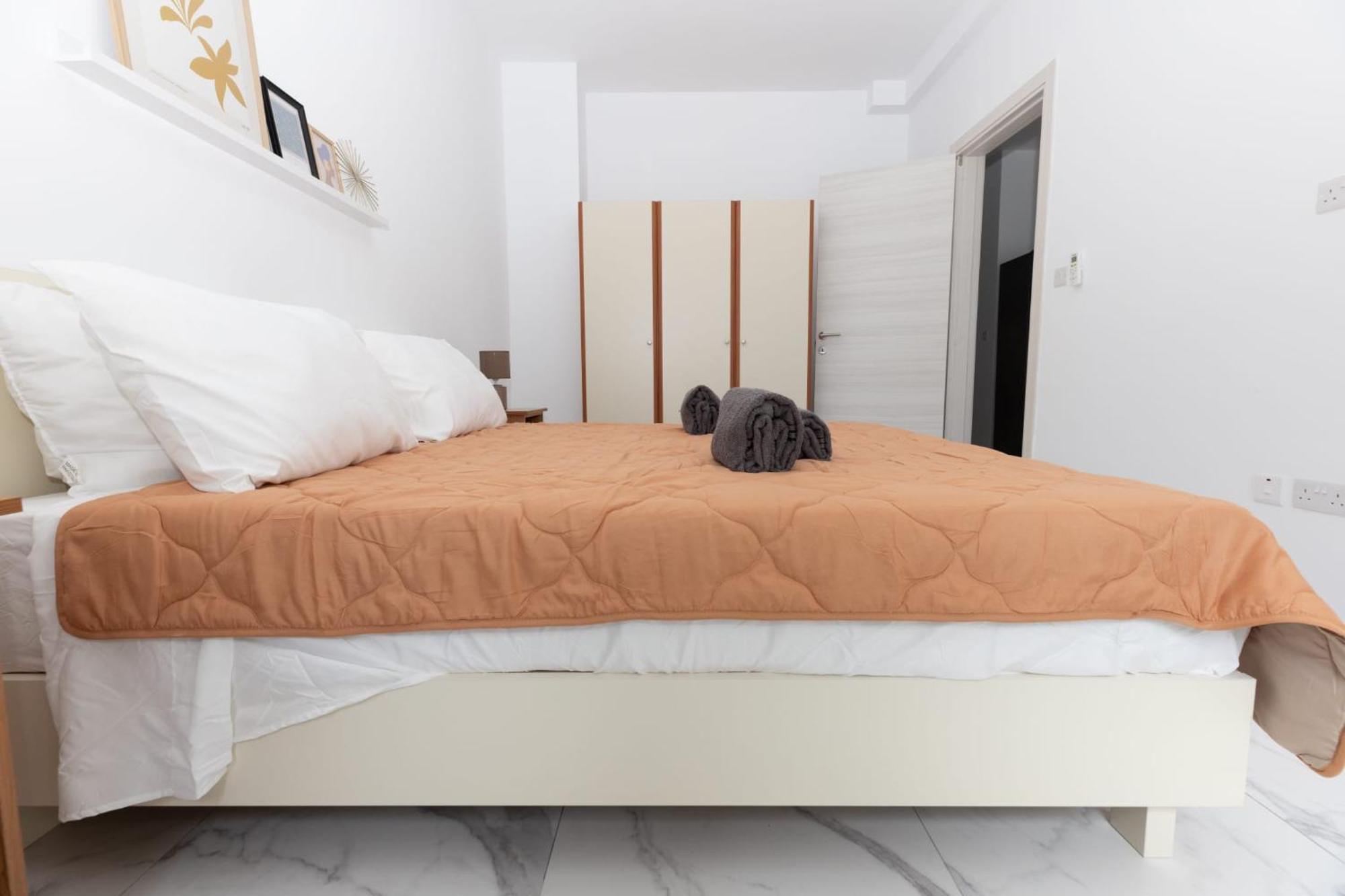 Bordino 2 Bedroom Apartment เซนต์พอลส์เบย์ ภายนอก รูปภาพ
